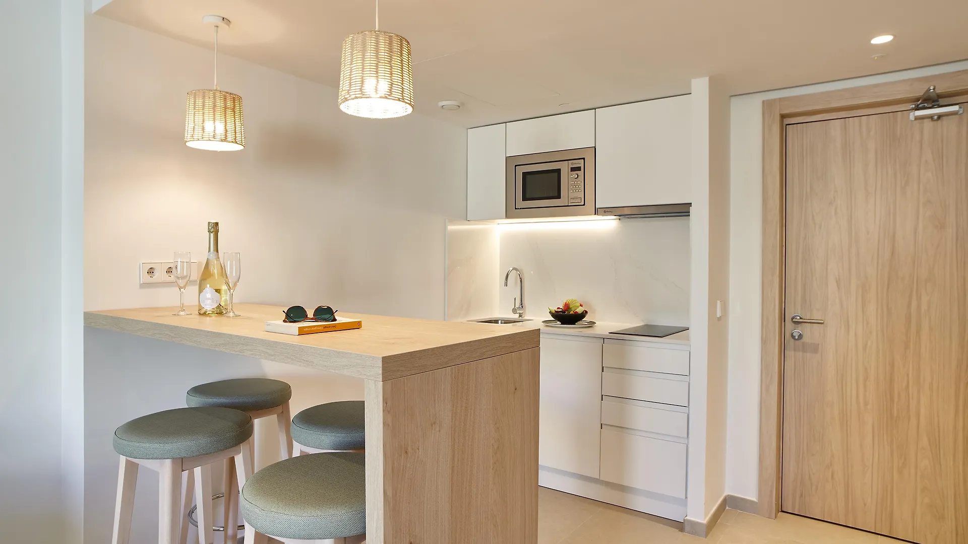 *** Апарт-отель Marina Palace By Intercorp Hotel Group Сан-Антонио-Абад Испания